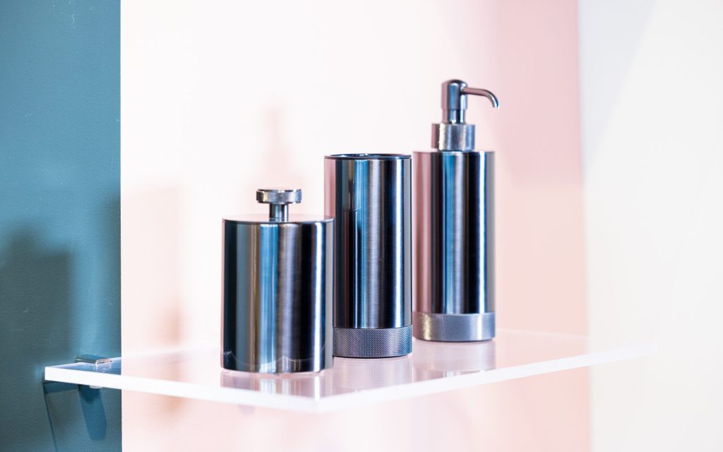 Distributeur savon, porte brosse à dent RIBON porte coton Metal Treesseci