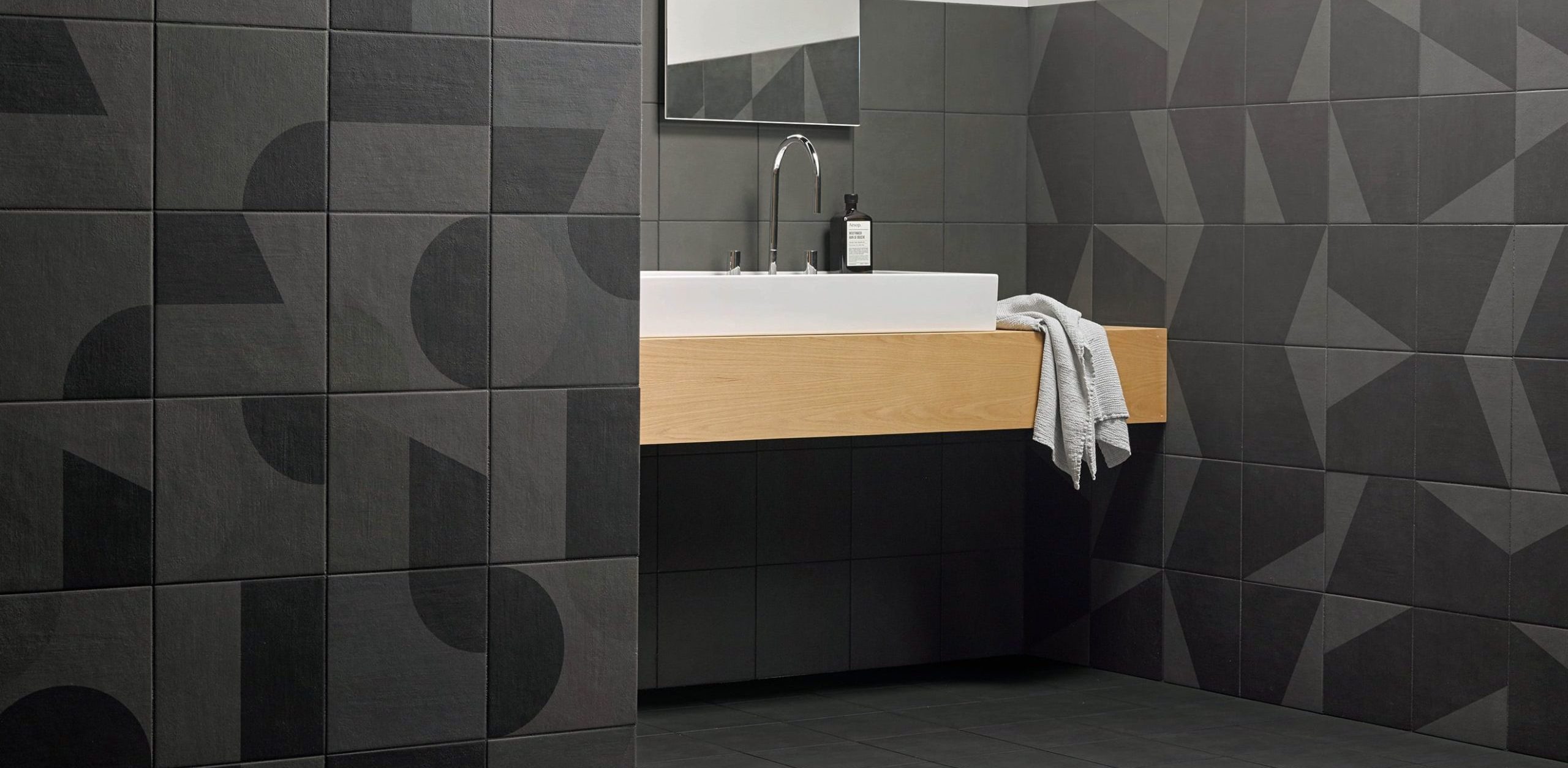R&V Maitre Bainiste Paris | Marque Mutina collection Puzzle
